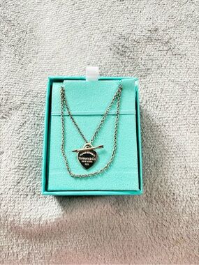 Tiffany & Co. Silver Heart Toggle Necklace - Aqua Box